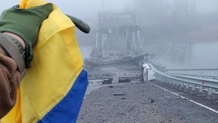 La grande fuga da Kherson: i soldati ucraini accerchiano la città