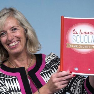 Scuola, migliaia di supplenti senza stipendio
