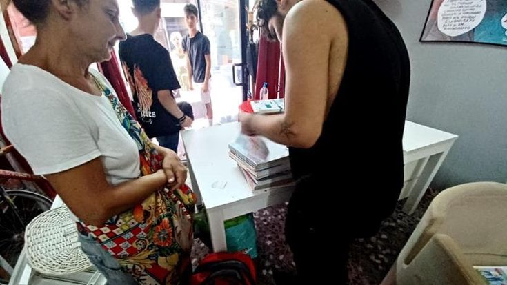 Bari, il mercatino dei libri usati a Zona Franka: “Ricari folli, qui resistiamo”
