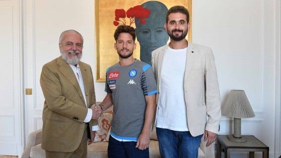 Napoli, Mertens ha firmato: contratto fino al 2022