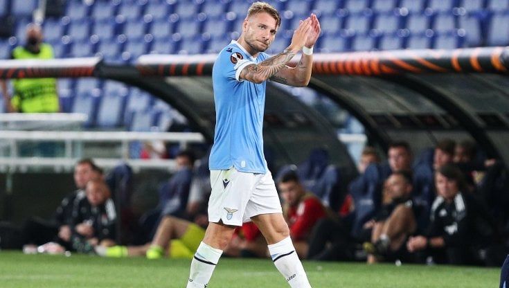 Lazio, lesione alla coscia per Immobile: niente Bologna, salta anche la Nazionale. E Mancini chiama Kean