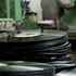 Musica: il digitale sorpassa il cd, ma il vinile è da record e cresce a doppia cifra