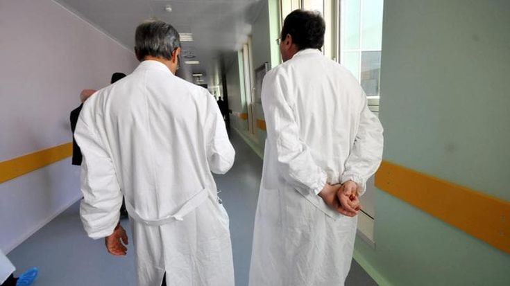 Liste d’attesa troppo lunghe: in Lombardia uno su 10 rinuncia alle visite specialistiche