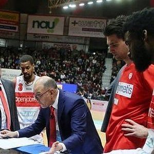 Basket, Caja l'oro di Varese: "Ma non parlo di playoff, ho in testa la salvezza"