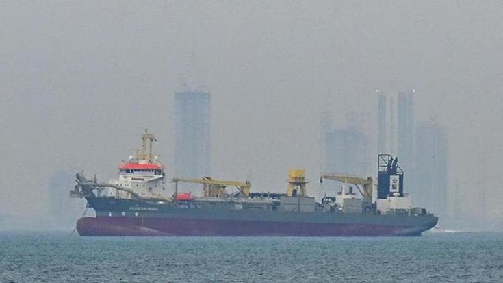 Chi è il “bucaniere” miliardario greco che sfida il blocco dello Stretto di Hormuz