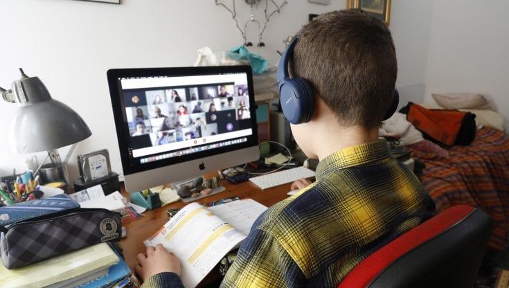 Covid, da lunedì dad per tutti nell'Ossola, prima a chiudere tutte le scuole: ma gli asili si salvano