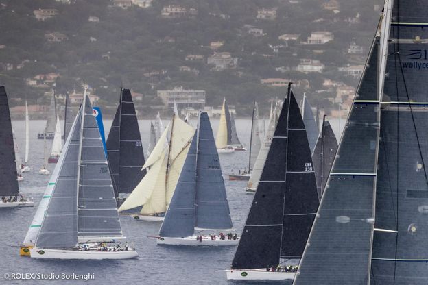 Giraglia Rolex: Via tra pioggia e riduzione
