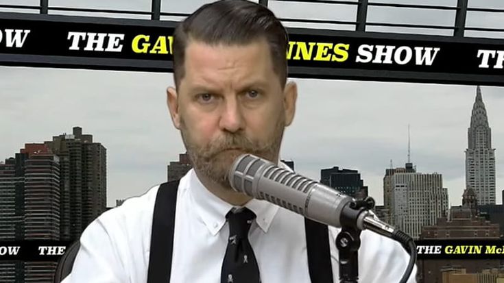 Il fondatore dei Proud Boys: “Noi siamo come Animal House, pronti a tutto per RoboCop Trump”