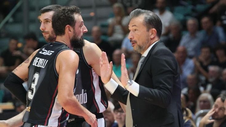 Serie A, Venezia ko, Brescia in testa da sola. Bene Virtus Bologna e Napoli