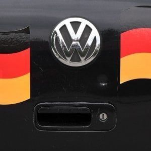 Volkswagen, balza l'utile ma delude le attese