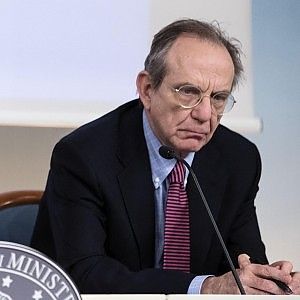 Allarme Caf sul fisco: manca convenzione Inps su Isee, a rischio servizi