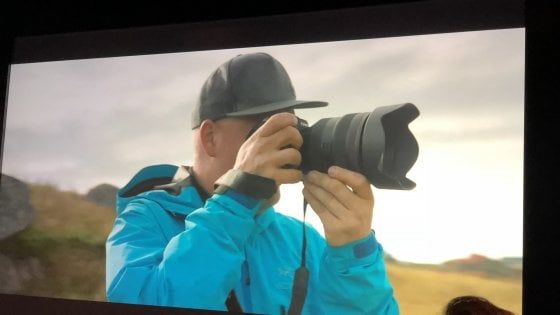 Canon svela la fotocamera EOS R, la rivoluzione è servita