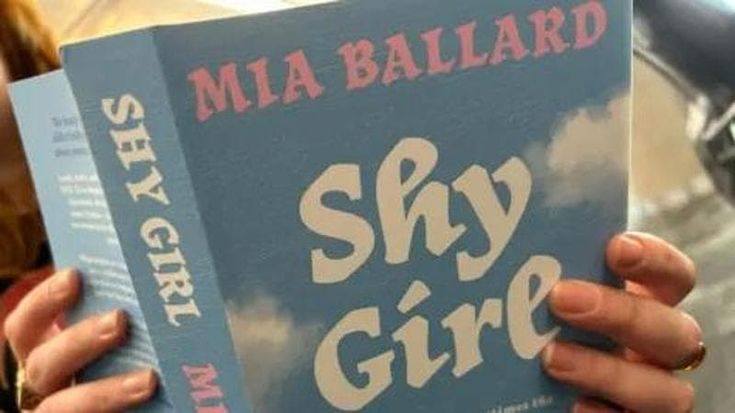 Il caso Shy Girl: “Scusateci, il romanzo l’ha scritto l’IA”, e l’editore lo ritira dal mercato
