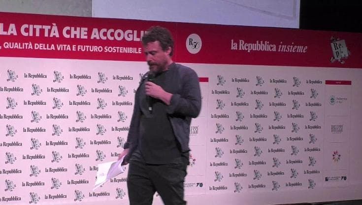 Repubblica Insieme - Il monologo di Pinuccio: com'è cambiata Bari ai tempi del turismo
