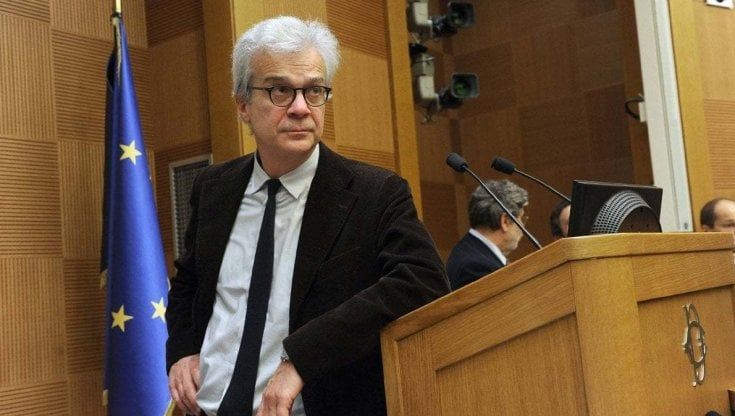 Azzariti: "Questa è una crisi tutta politica. Mattarella ha fatto bene a rinviare Draghi alle Camere. Ecco perché"