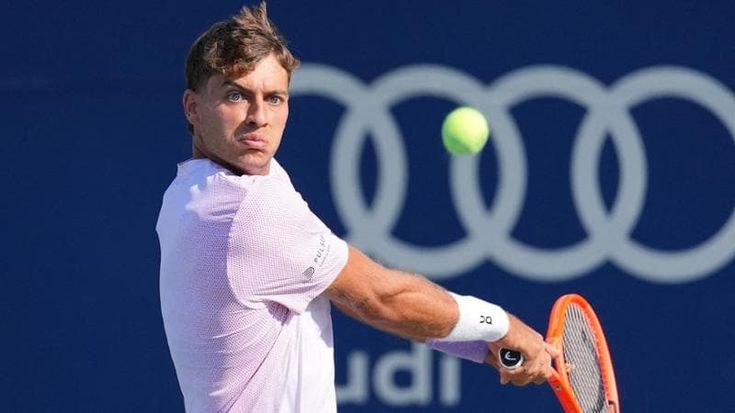 Cobolli agli ottavi a Toronto, battuto Marozsan