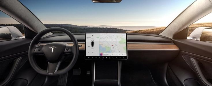 Tesla, clienti in rivolta per le finiture della Model 3