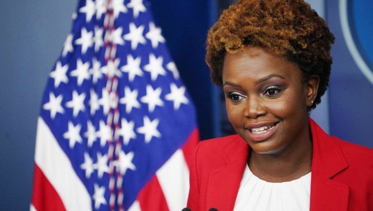 Prima portavoce afroamericana e omosessuale alla Casa Bianca: Biden nomina Karine Jean-Pierre 