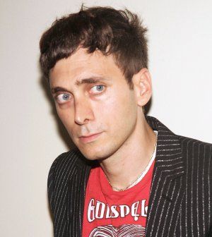 Slimane lascia Ysl e Kering scivola