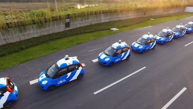 Traffico di auto a guida autonoma, super test in Cina