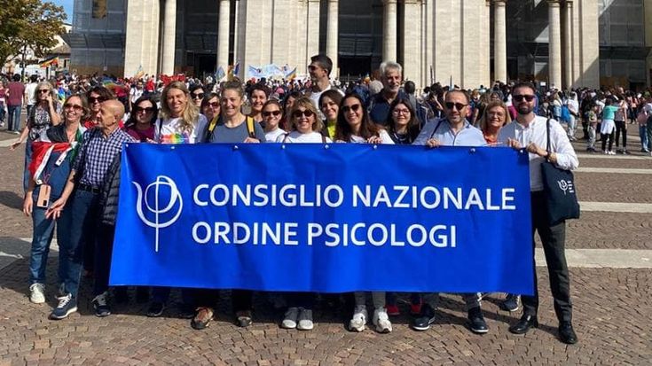 Psicologi in presidio per l’ente di previdenza: “Non investa in banche che armano Israele”