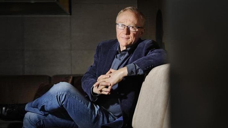 David Grossman a Napoli premiato dal cardinale Battaglia:“Pellegrino di Pace”