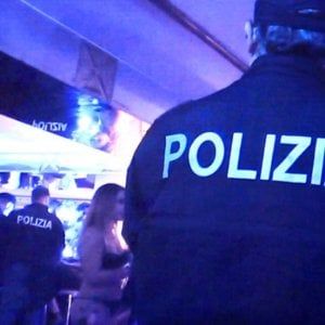 Rimini, chiuso il Lady Godiva (sotto al Grand Hotel) per prostituzione: 19 misure cautelari