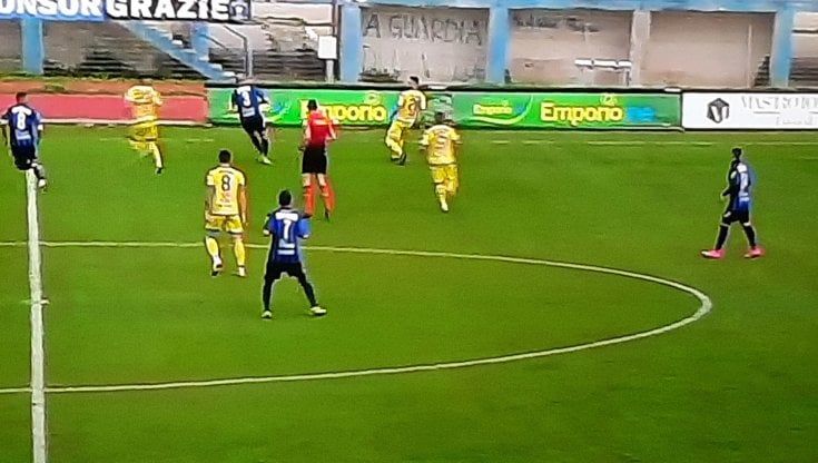Il Catania supera lo shock derby e vince 0-3 a Bisceglie