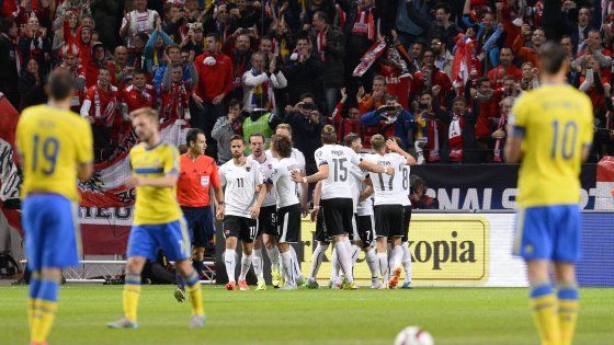 Euro 2016, l'Austria fa festa in Svezia. Storico Rooney: supera Bobby Charlton