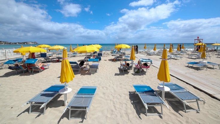 Lidi balneari: concessioni verso lo stop. La Sicilia si allinea allo Stato e i gestori vanno dal giudice