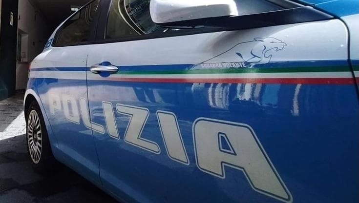 Pestati e derubati del suv il 25 aprile, arrestato un intero nucleo familiare