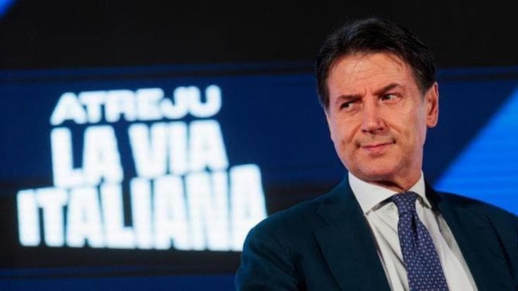 Atreju, Meloni: “Sì al confronto con Schlein ma anche Conte”. La segretaria Pd: “Così scappa”