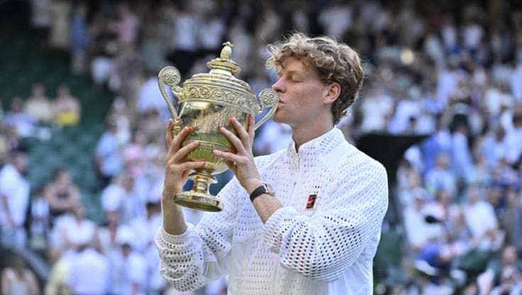Sinner, blindato il numero 1 nel ranking Atp. Il vantaggio su Alcaraz (scavalcato da Zverev)