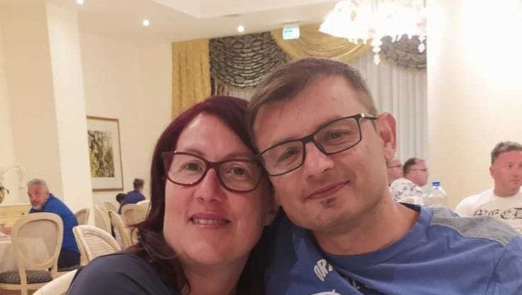 Astrazeneca, militare morto dopo il vaccino a Siracusa: 10 indagati per omicidio colposo. l'Aifa sospende il lotto di dosi. La pm si vaccina poche ore dopo 