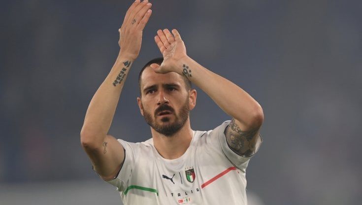 Bonucci: "Attenzione agli attaccanti svizzeri. Inginocchiarsi? Tutti contro il razzismo"