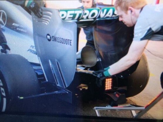 F1: Mercedes, spunta lo scarico "a trombetta"
