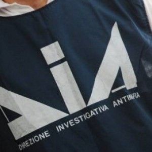 Scu, sequestri al boss della Scu, reddito zero ma girava in Ferrari