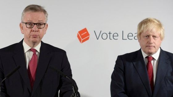 Gb, Johnson a sorpresa rinuncia alla corsa per la leadership. Sfida Gove-May 