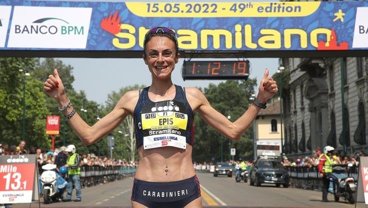 Giovanna Epis vince la mezza maratona della Stramilano: dopo dieci anni è la prima italiana in cima al podio