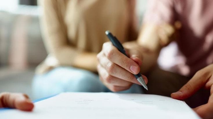 Gli italiani rinunciano ad aprire mutui o prestiti per paura di perdere il lavoro