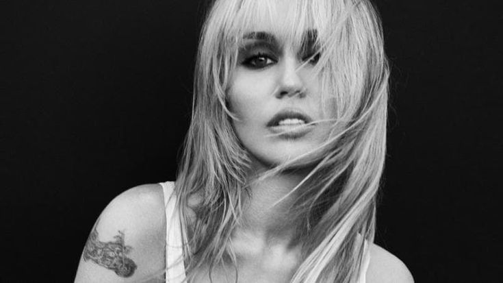Per Miley Cyrus, un altro testacoda
