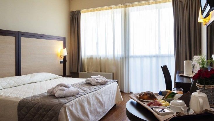"Hotel chiuso dal 2020, io senza stipendio da febbraio non so più come fare"