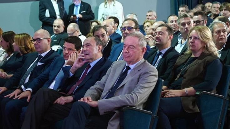 Il centrodestra spaccato celebra a Palermo i due anni del governo Meloni
