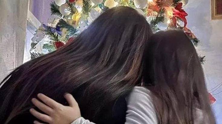 Bimba contesa, raccolta di firme. La madre: “Stella,sono accanto a te”