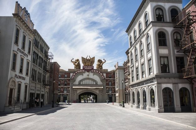 "Cinecitt&agrave; world", apre a Roma il parco del cinema con le scenografie di Ferretti e le musiche di Morricone