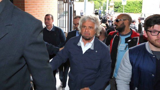 Spettacoli, Beppe Grillo rinvia a maggio le date di Bari e Taranto dopo la morte di Casaleggio