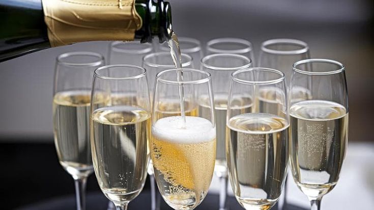 Crémant contro Champagne, la guerra delle bollicine