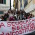 Per Meloni la campagna elettorale passa dalla scuola