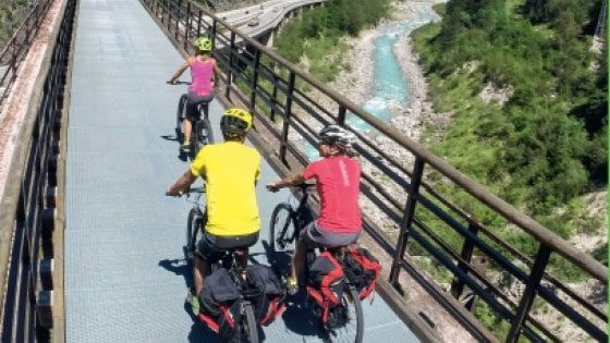 Ritmi lenti, cantine e trattorie: è il Friuli Venezia Giulia visto dalla bici