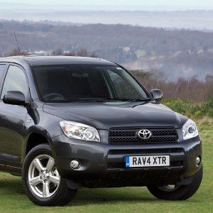 Cinture di sicurezza, Toyota richiama 2,9 milioni di auto